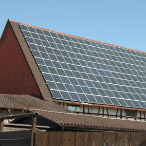 Neu auf Alt - Moderne Solartechnik